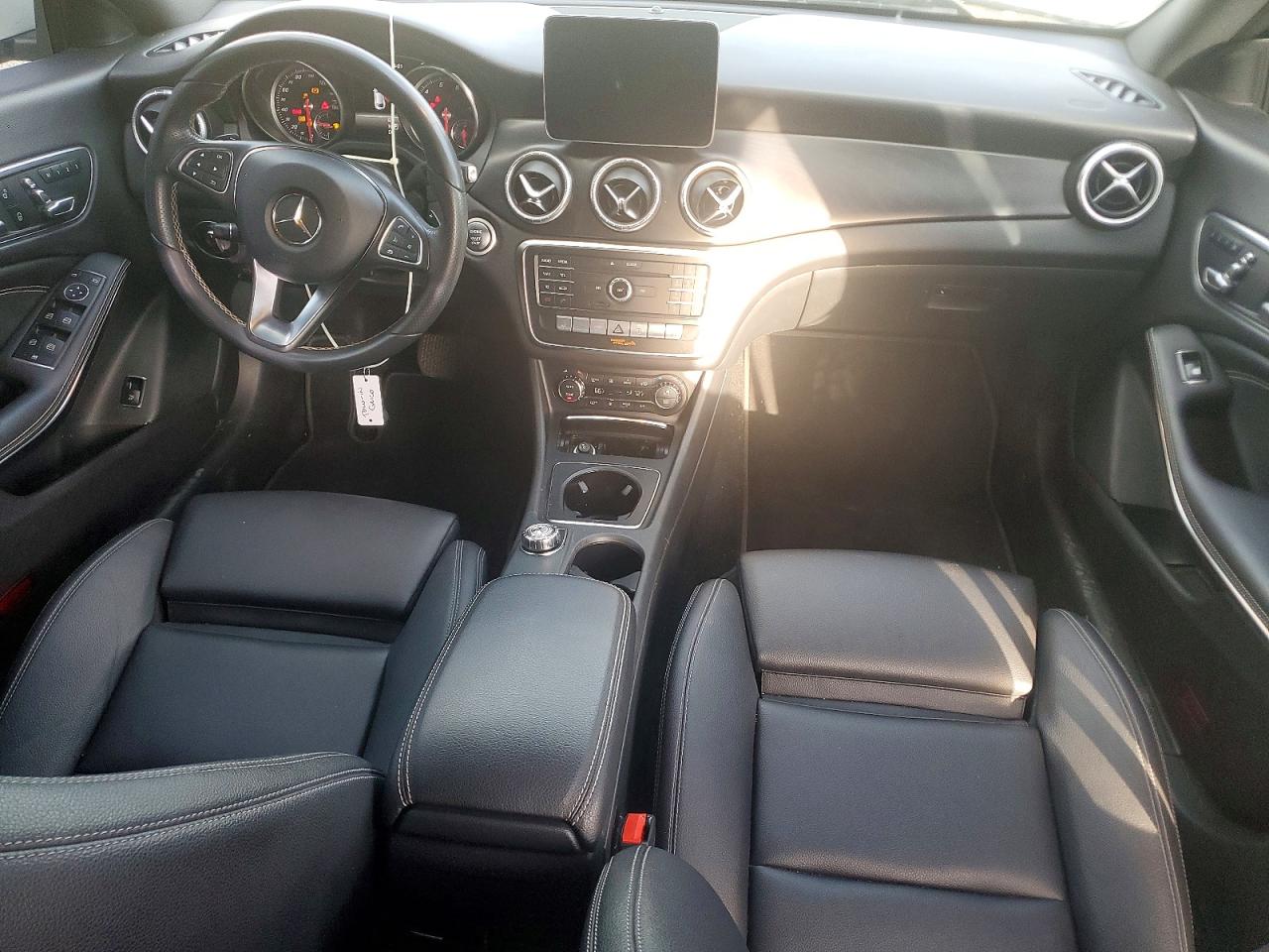 2018 MERCEDES-BENZ CLA 250 4MATIC photo 8