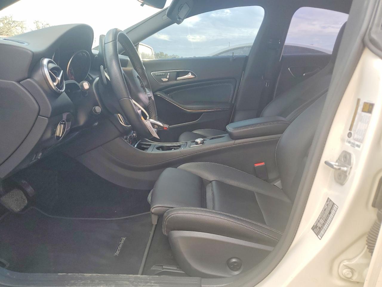 2018 MERCEDES-BENZ CLA 250 4MATIC photo 7