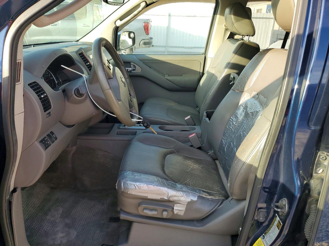 2011 NISSAN FRONTIER SV photo 7