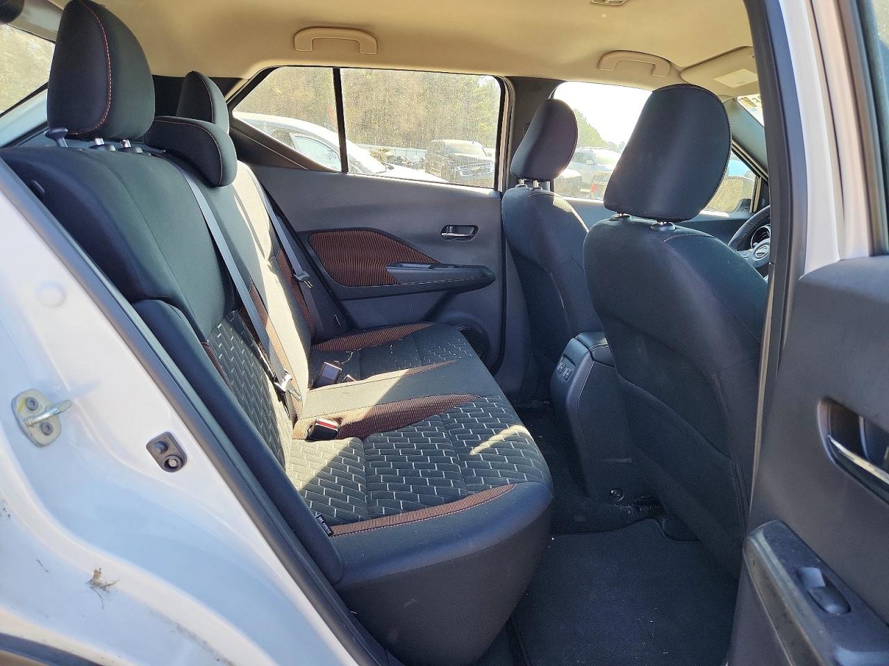 2023 NISSAN KICKS SR photo 11