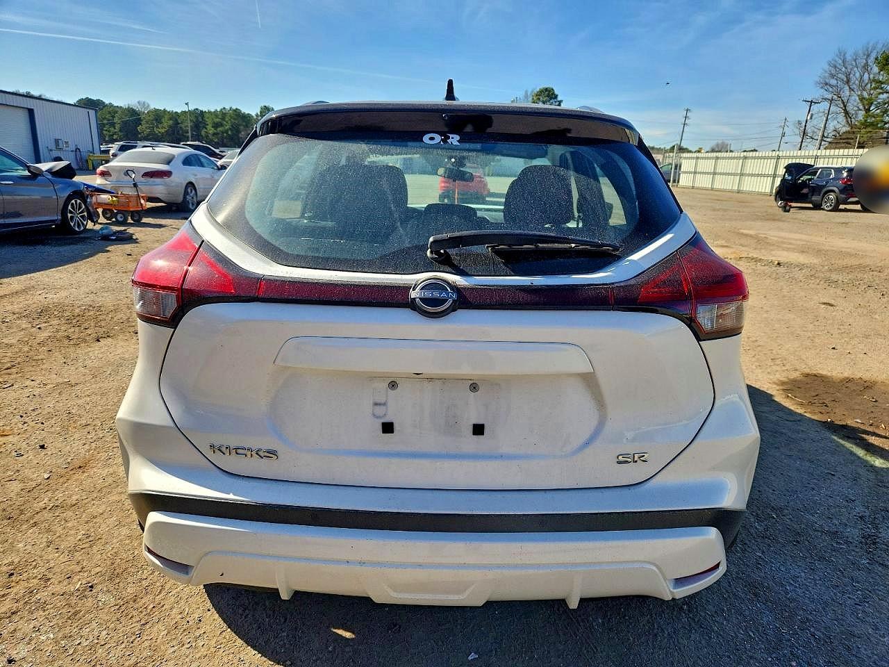 2023 NISSAN KICKS SR photo 6