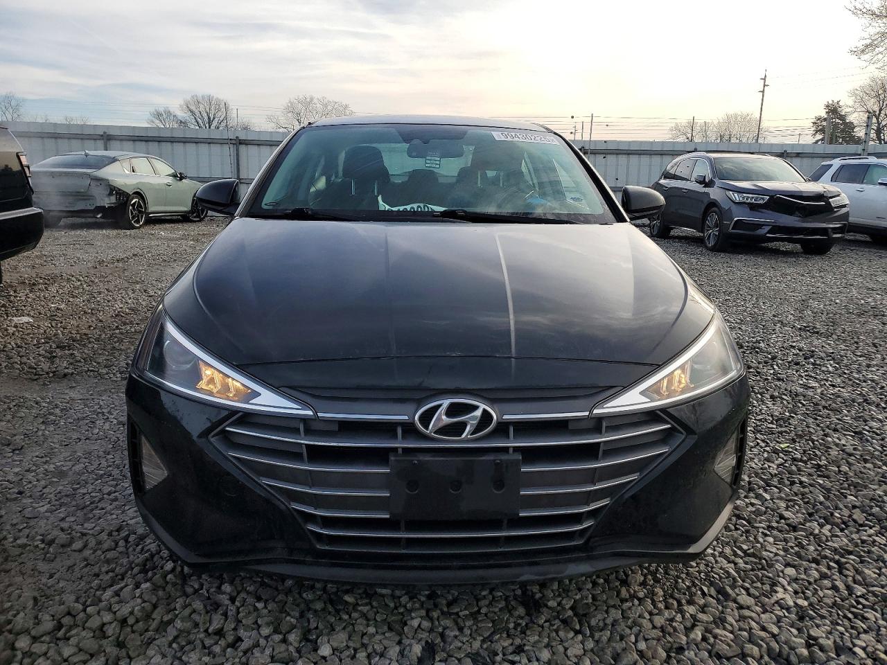 2020 HYUNDAI ELANTRA SEL photo 5