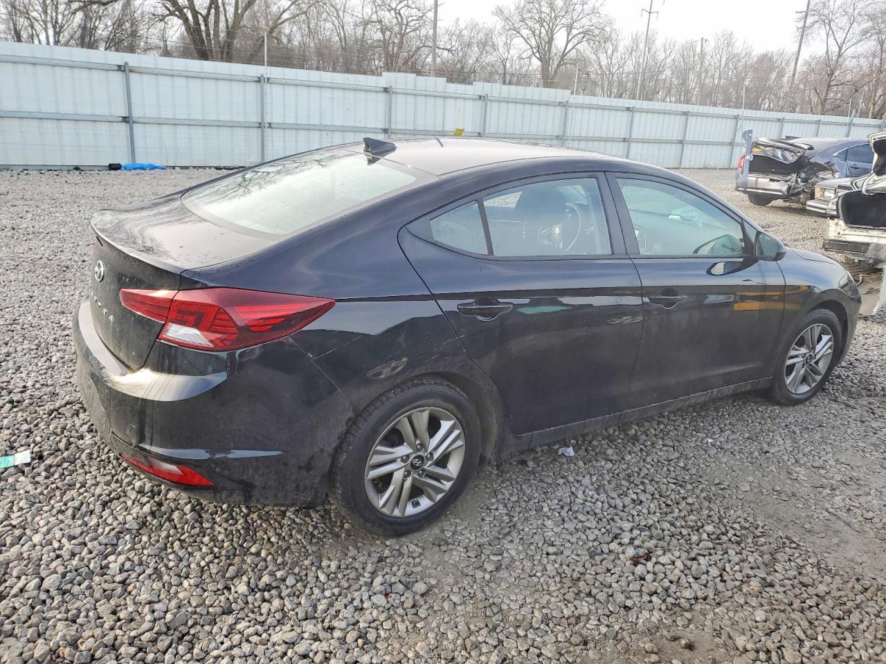 2020 HYUNDAI ELANTRA SEL photo 3