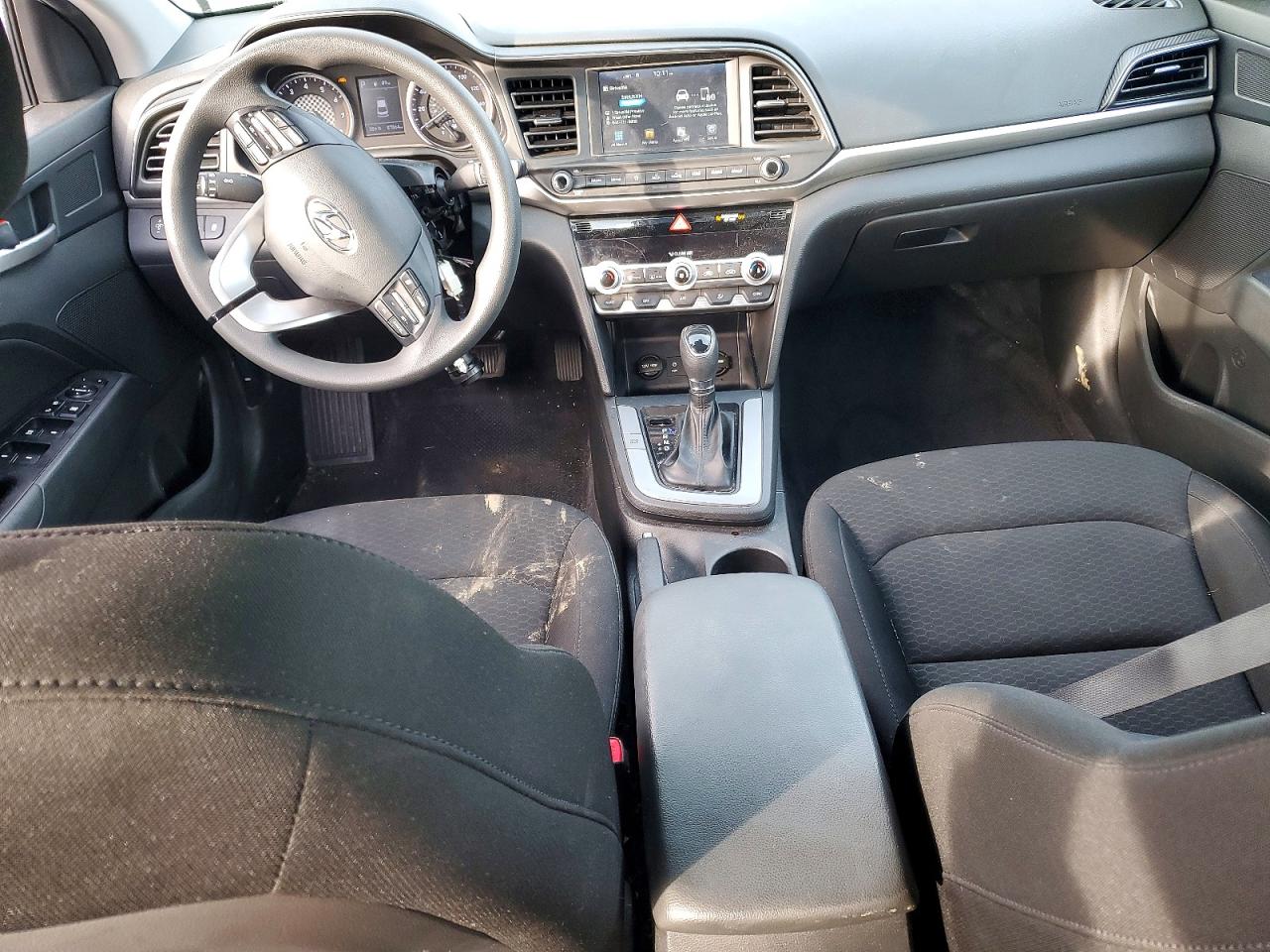 2020 HYUNDAI ELANTRA SEL photo 8