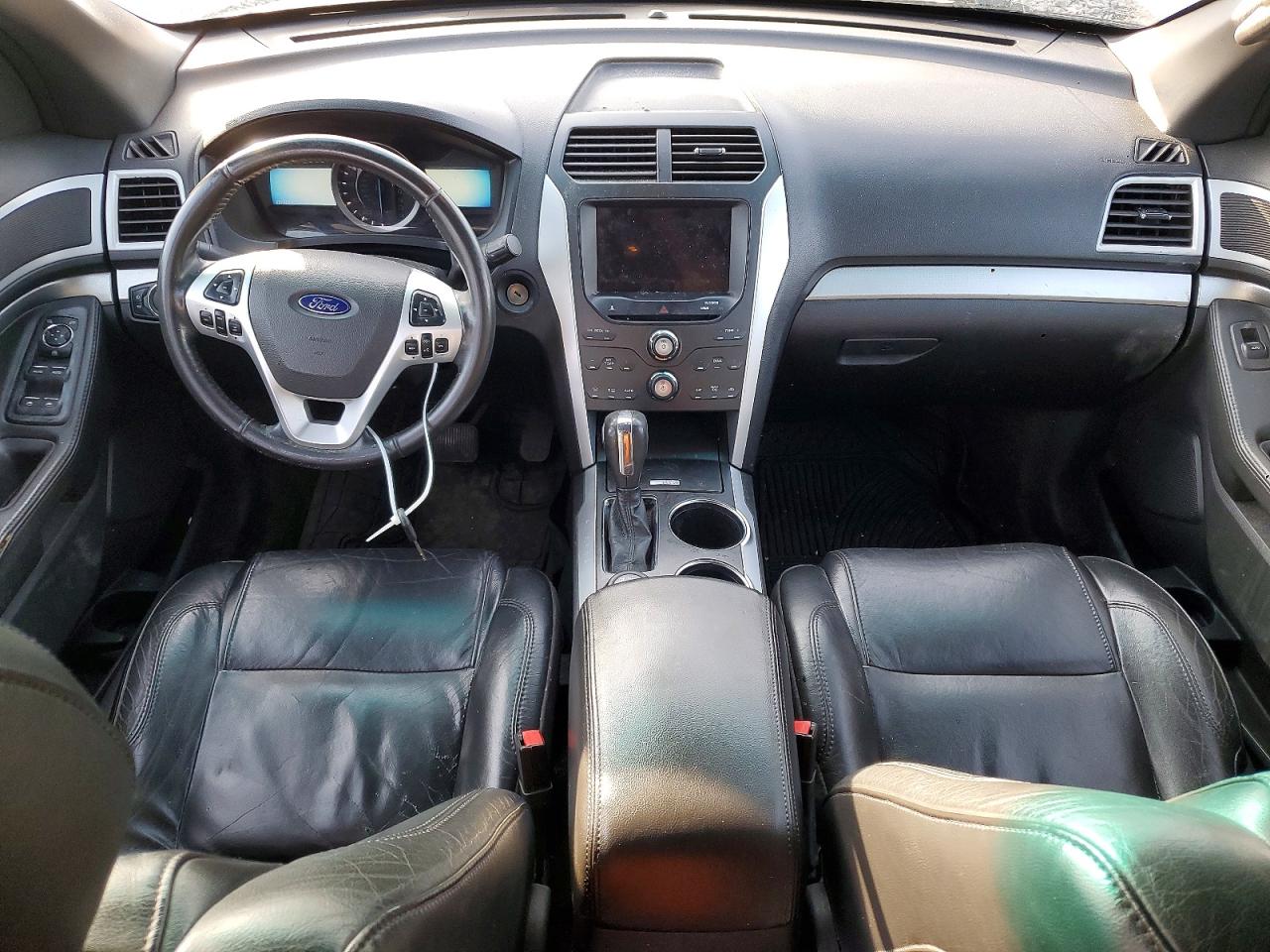 2011 FORD EXPLORER XLT photo 8