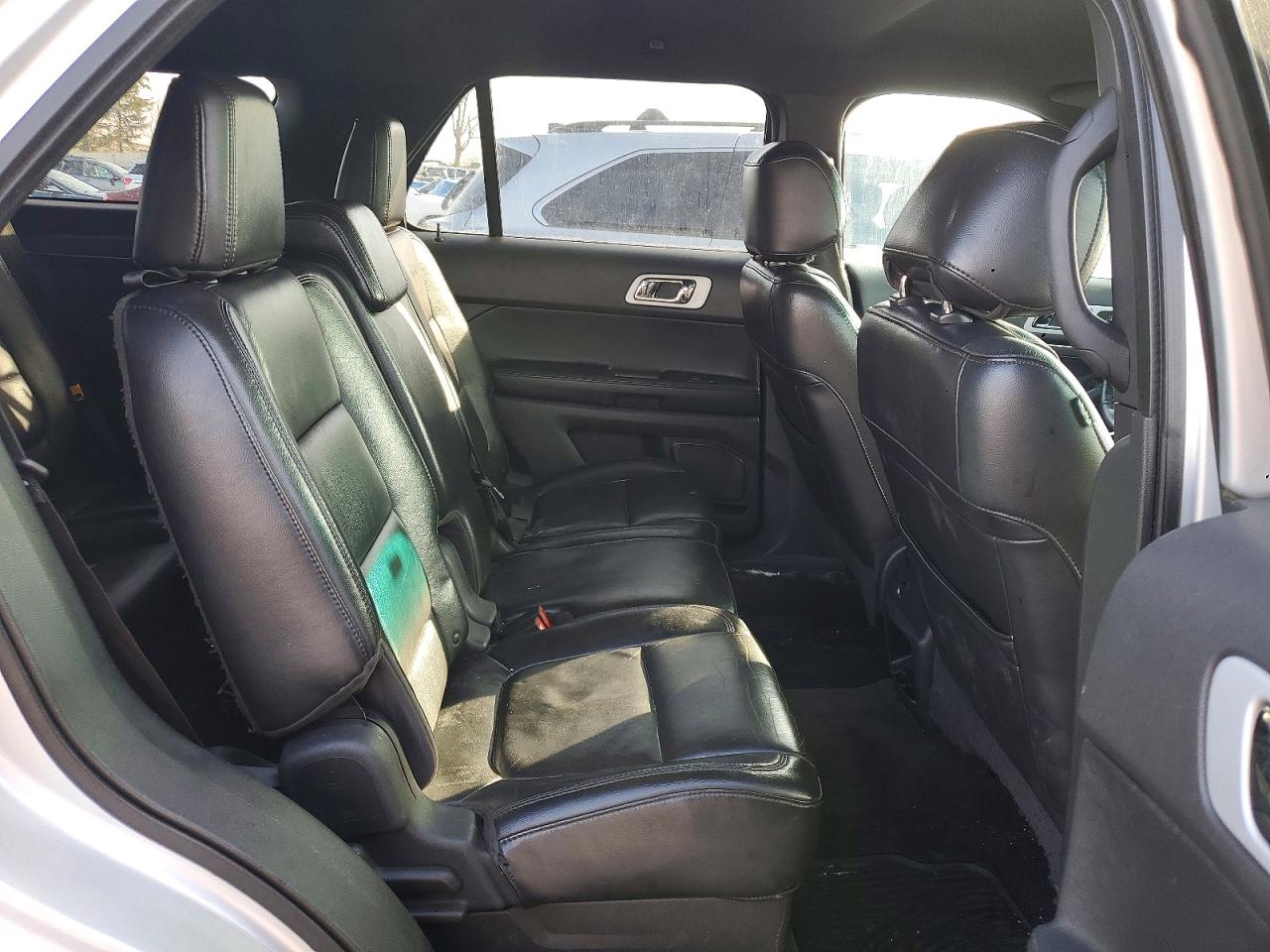 2011 FORD EXPLORER XLT photo 11