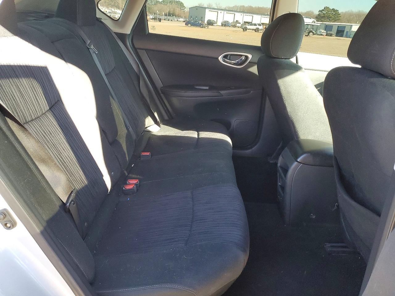 2019 NISSAN SENTRA S photo 10