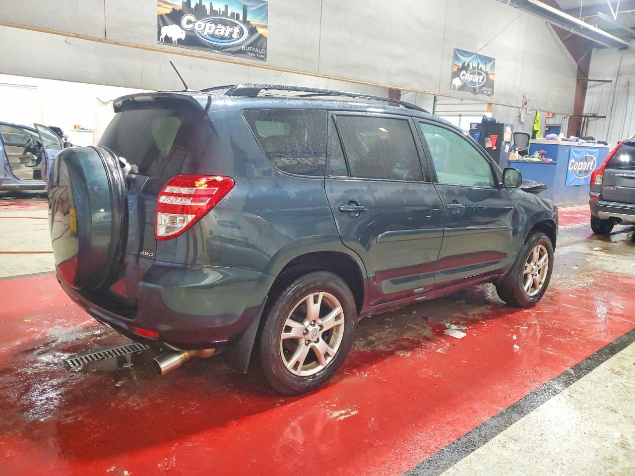 2011 TOYOTA RAV4 photo 3