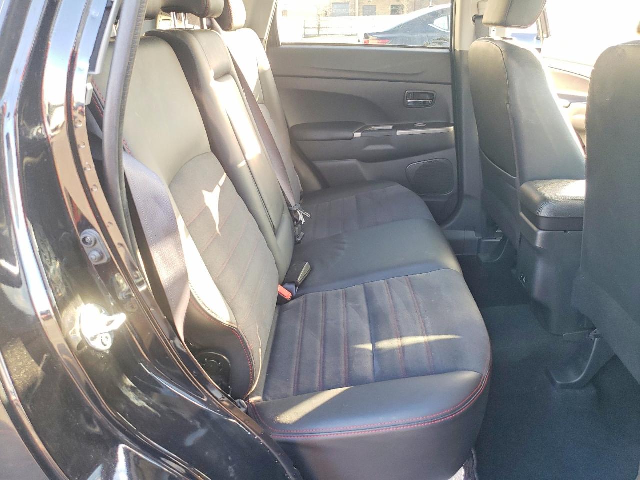 2024 MITSUBISHI OUTLANDER SPORT S/SE photo 11