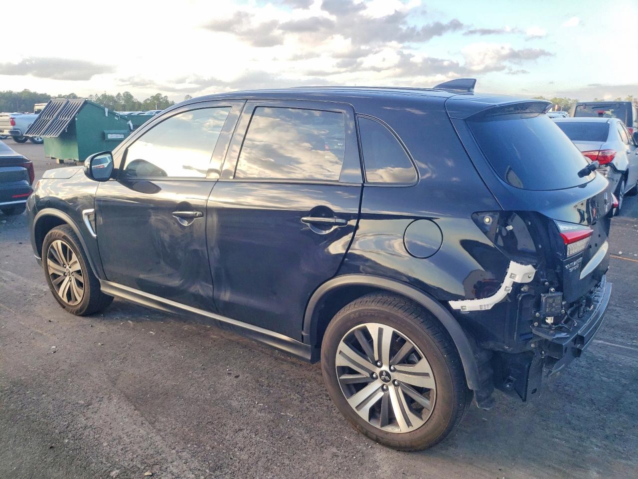 2024 MITSUBISHI OUTLANDER SPORT S/SE photo 2