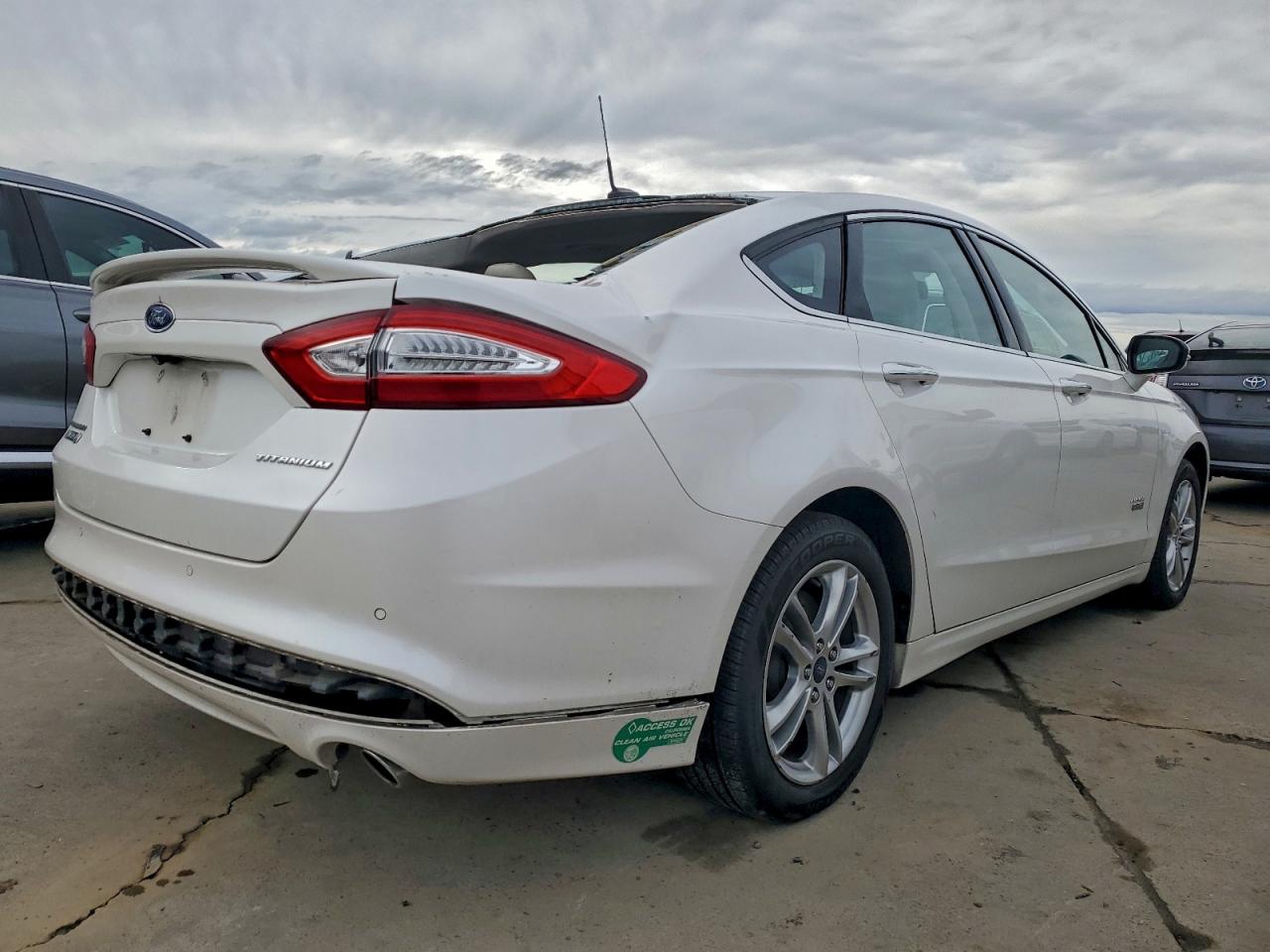 2016 FORD FUSION TITANIUM PHEV photo 3