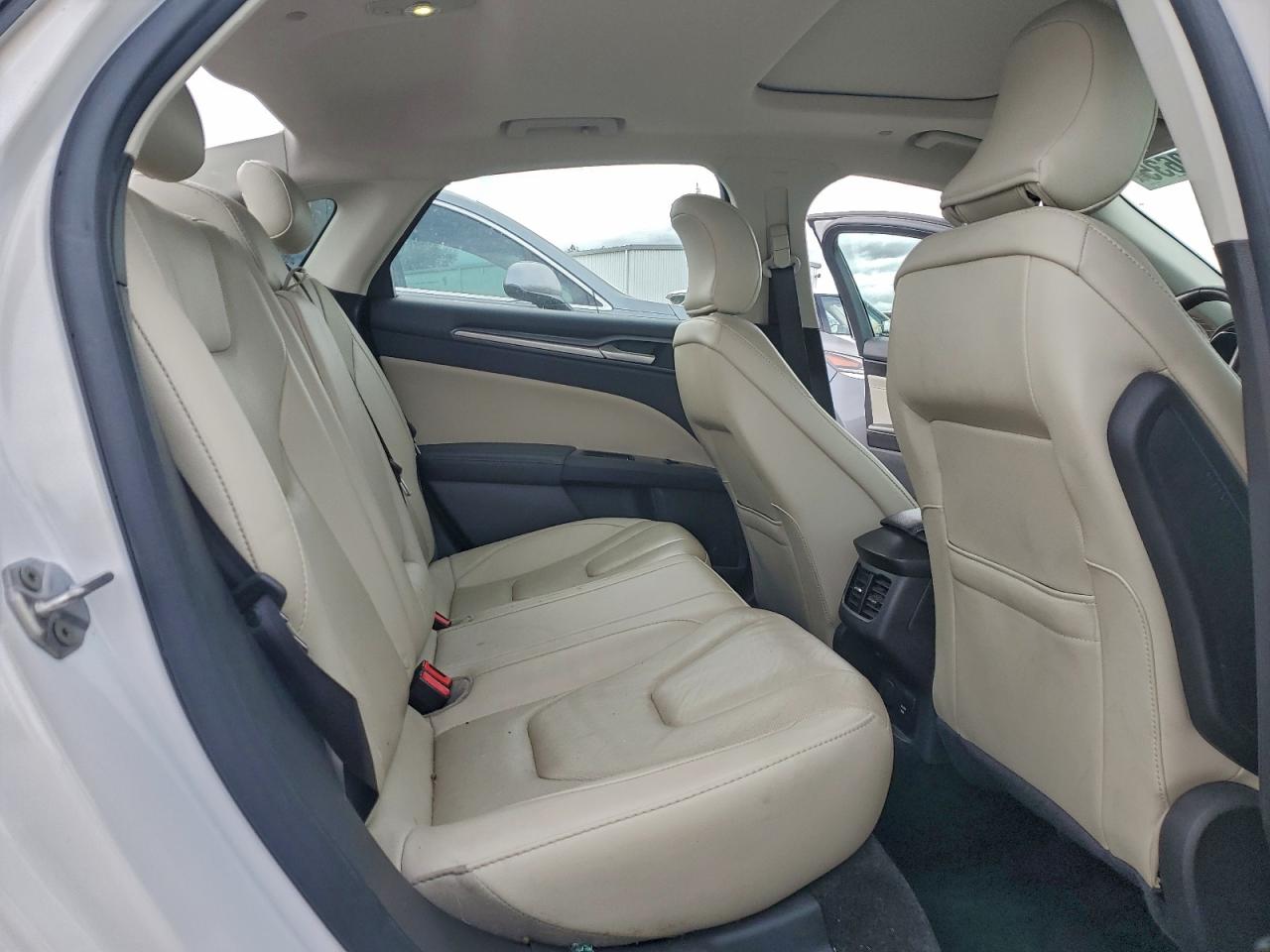 2016 FORD FUSION TITANIUM PHEV photo 10