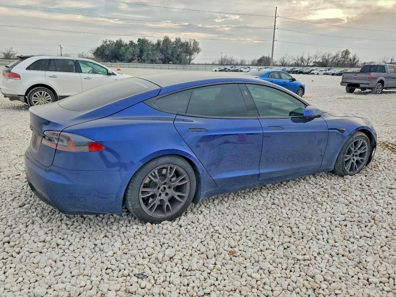 2022 TESLA MODEL S photo 3