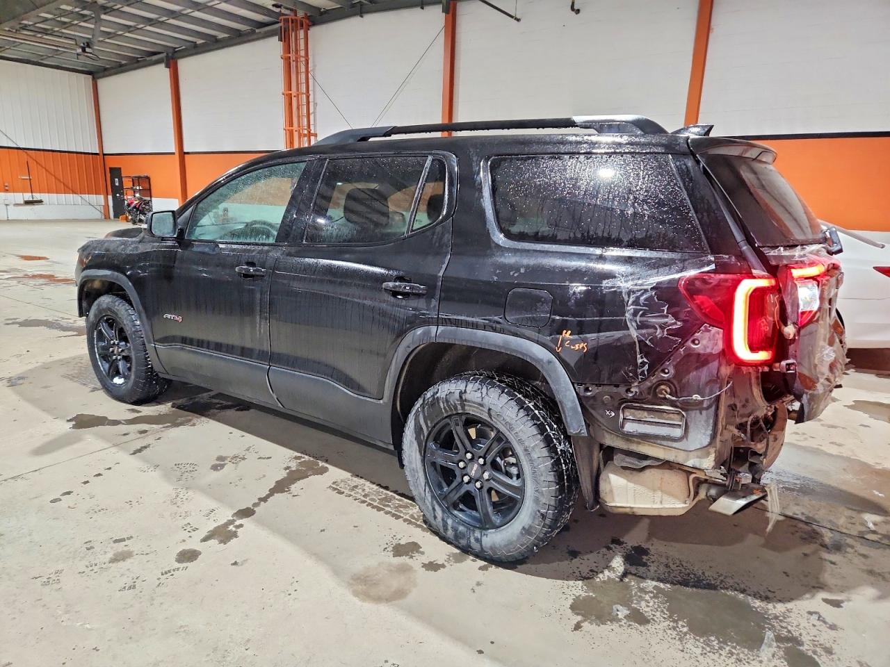 2023 GMC ACADIA AT4 photo 2