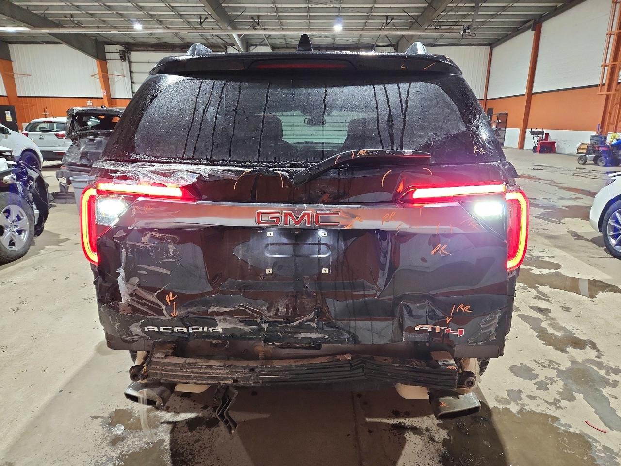 2023 GMC ACADIA AT4 photo 6