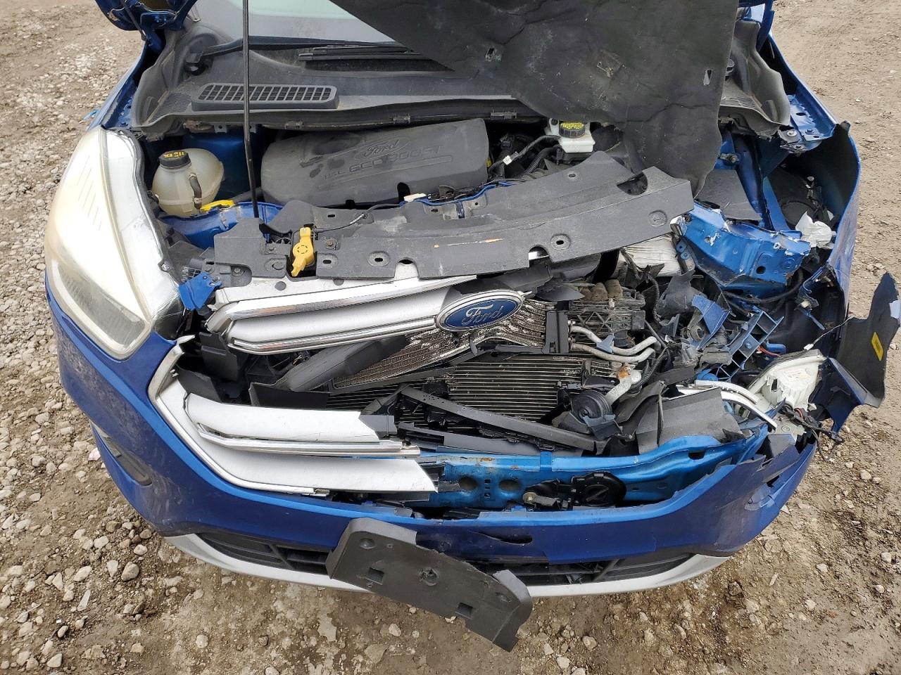 2017 FORD ESCAPE SE photo 12