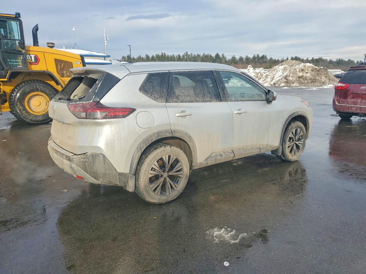 2021 NISSAN ROGUE SV photo 3