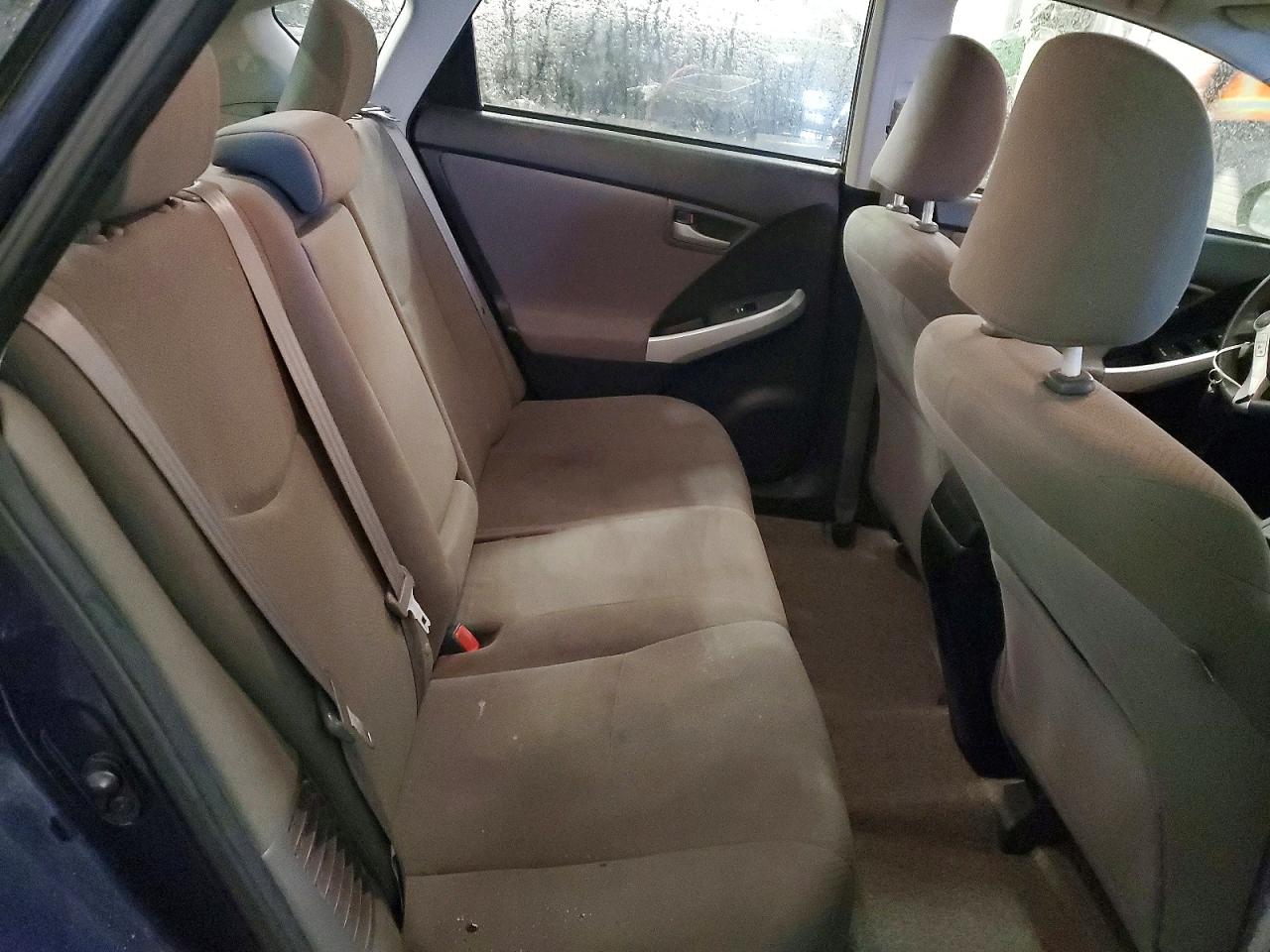 2013 TOYOTA PRIUS photo 28