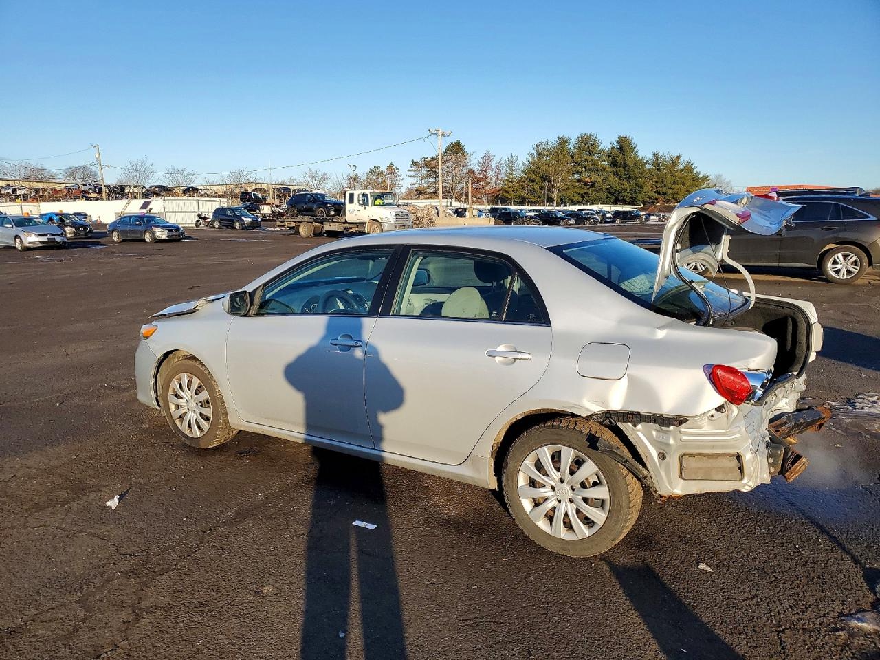 2013 TOYOTA COROLLA BASE photo 3