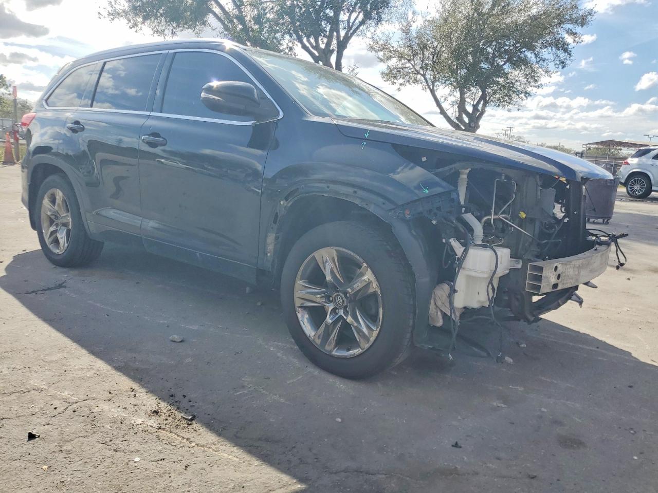 2018 TOYOTA HIGHLANDER LIMITED photo 7