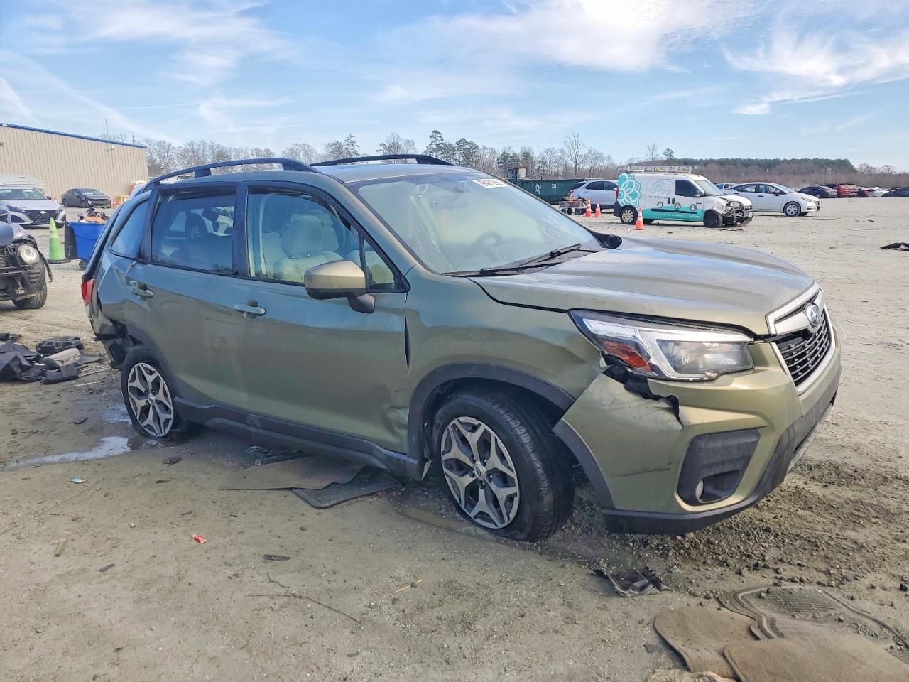 2021 SUBARU FORESTER PREMIUM photo 4