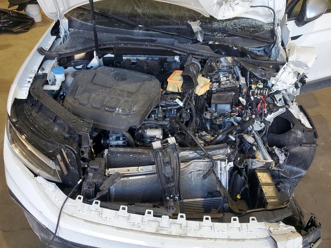 2024 VOLKSWAGEN TIGUAN WOLFSBURG photo 11