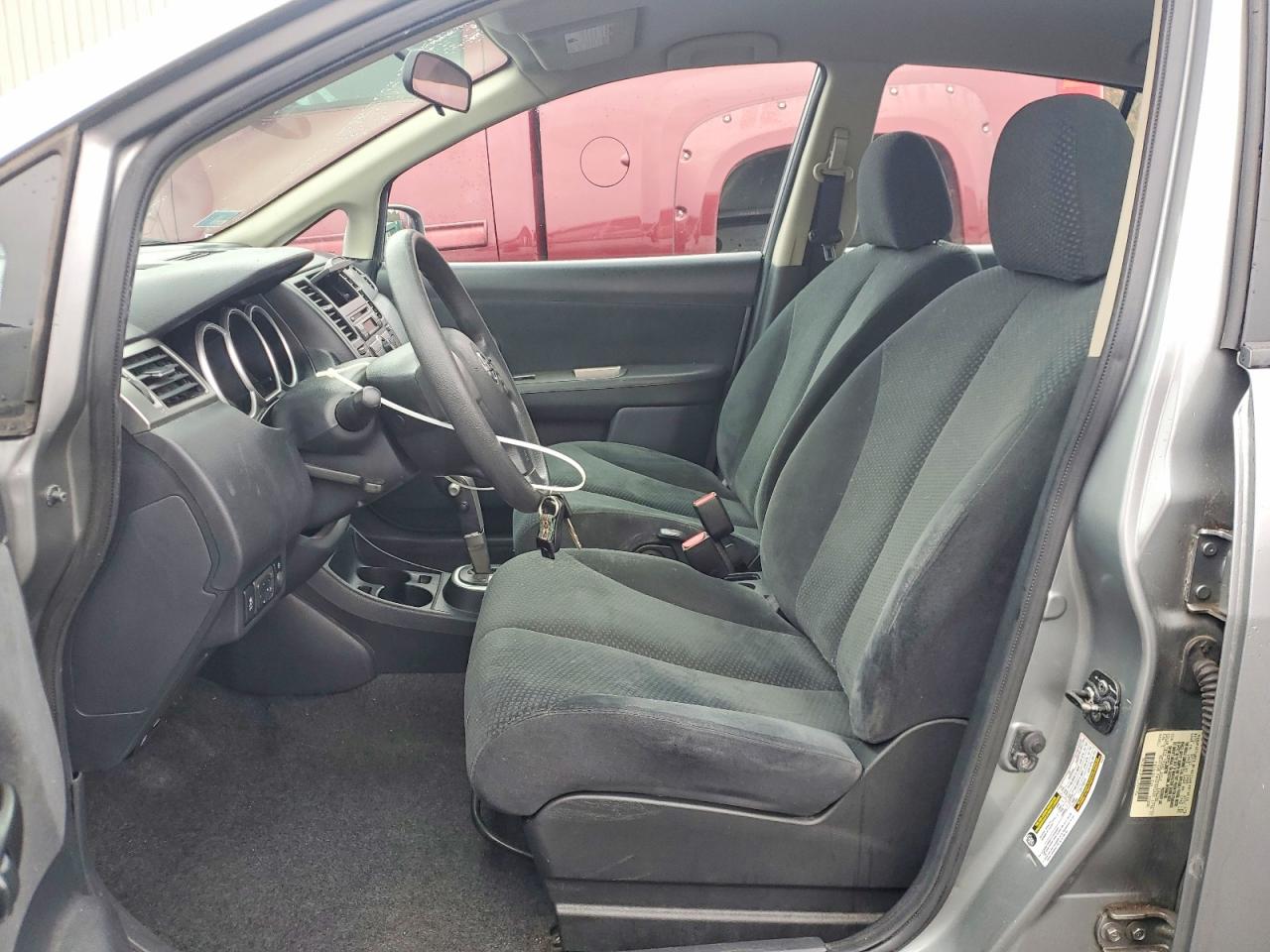 2012 NISSAN VERSA S photo 7
