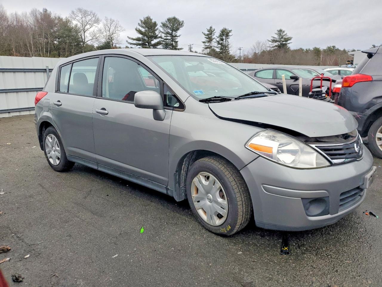 2012 NISSAN VERSA S photo 4