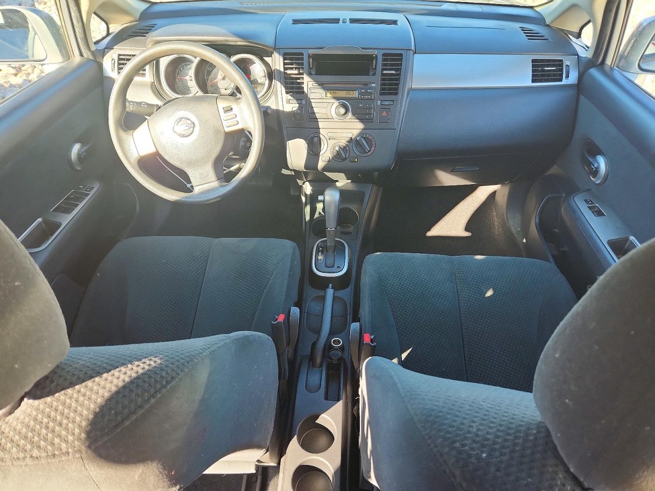 2012 NISSAN VERSA S photo 8
