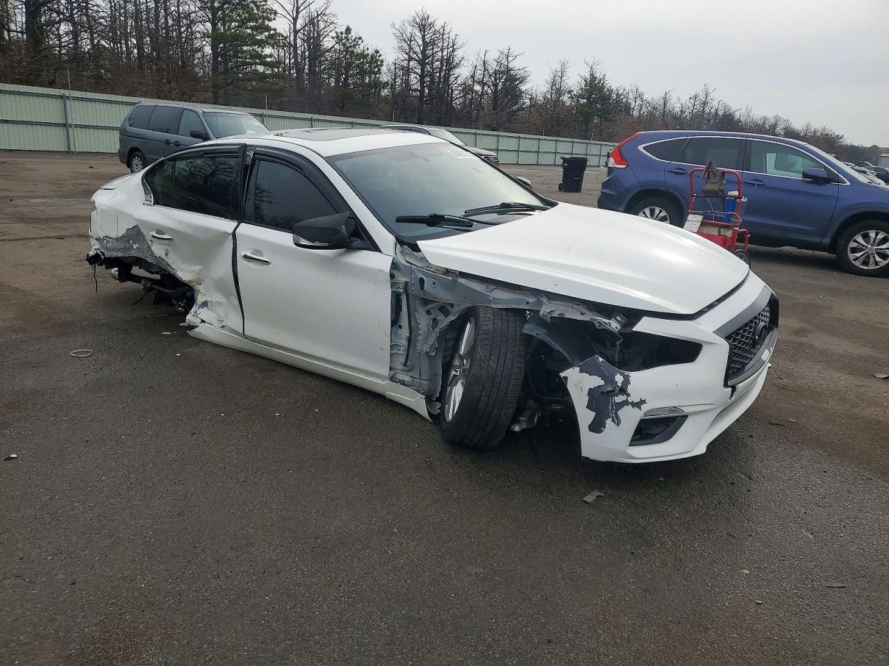 2018 INFINITI Q50 LUXE photo 4