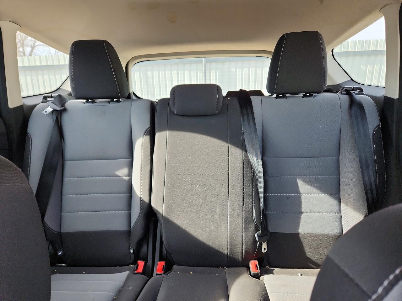 2017 FORD ESCAPE S photo 10