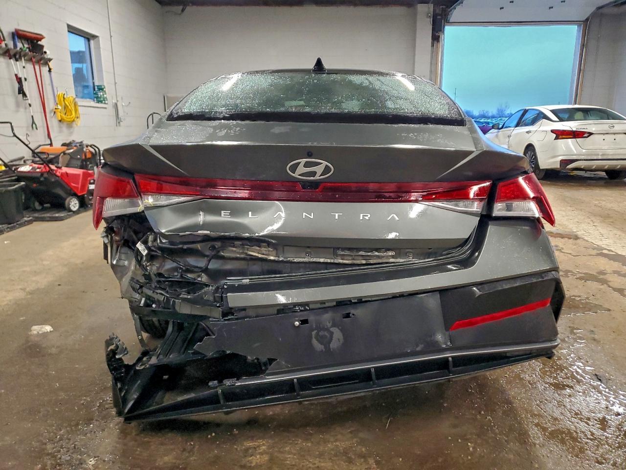 2024 HYUNDAI ELANTRA SEL photo 6
