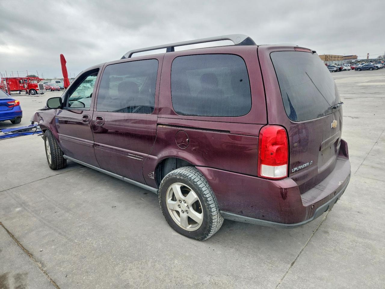 2007 CHEVROLET UPLANDER LT photo 2
