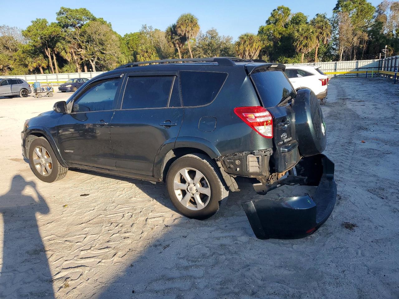 2010 TOYOTA RAV4 LIMITED photo 2