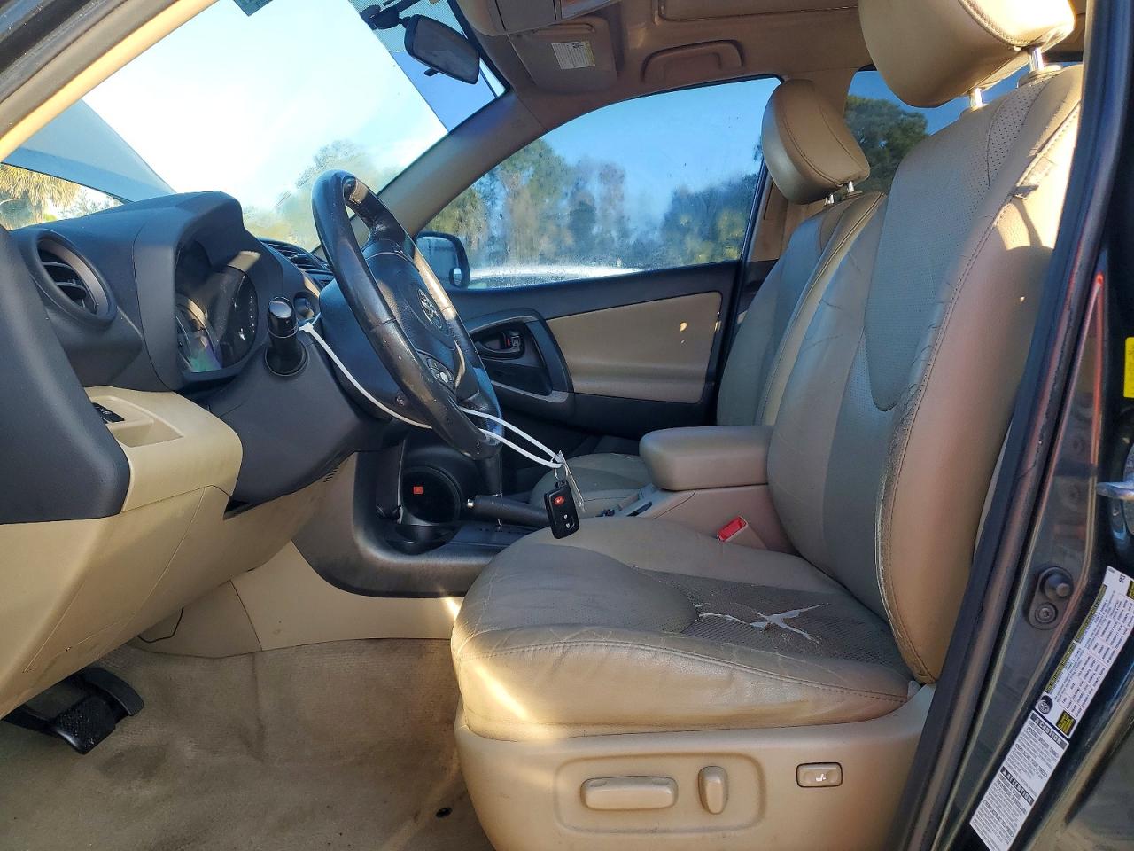 2010 TOYOTA RAV4 LIMITED photo 7