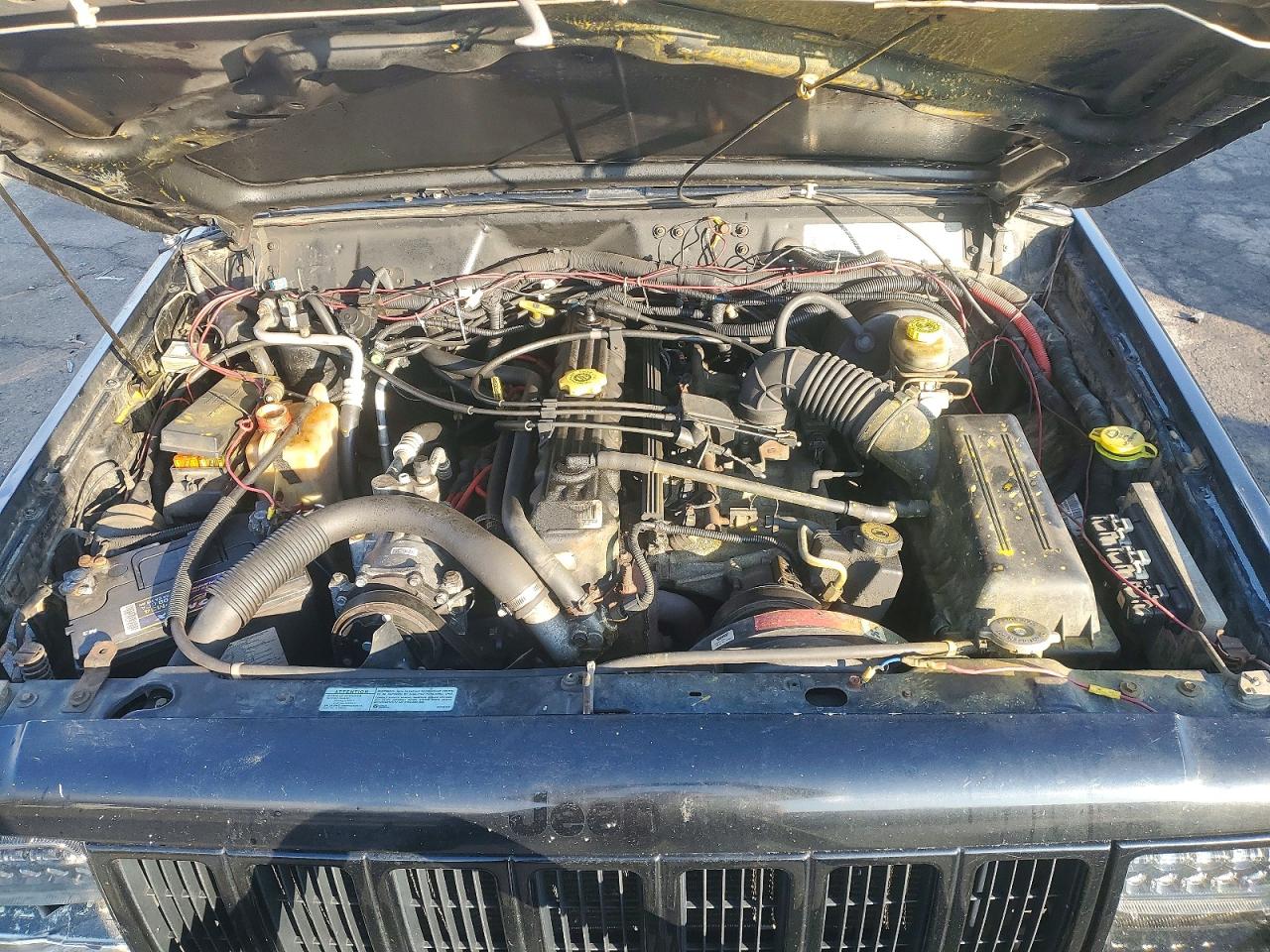 1998 JEEP CHEROKEE SPORT photo 12