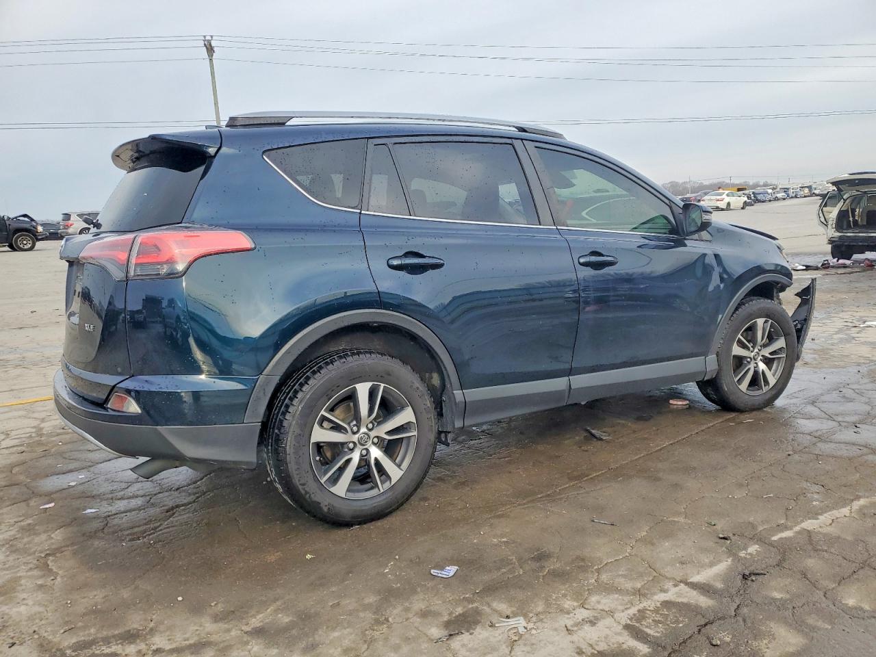2018 TOYOTA RAV4 ADVENTURE photo 3