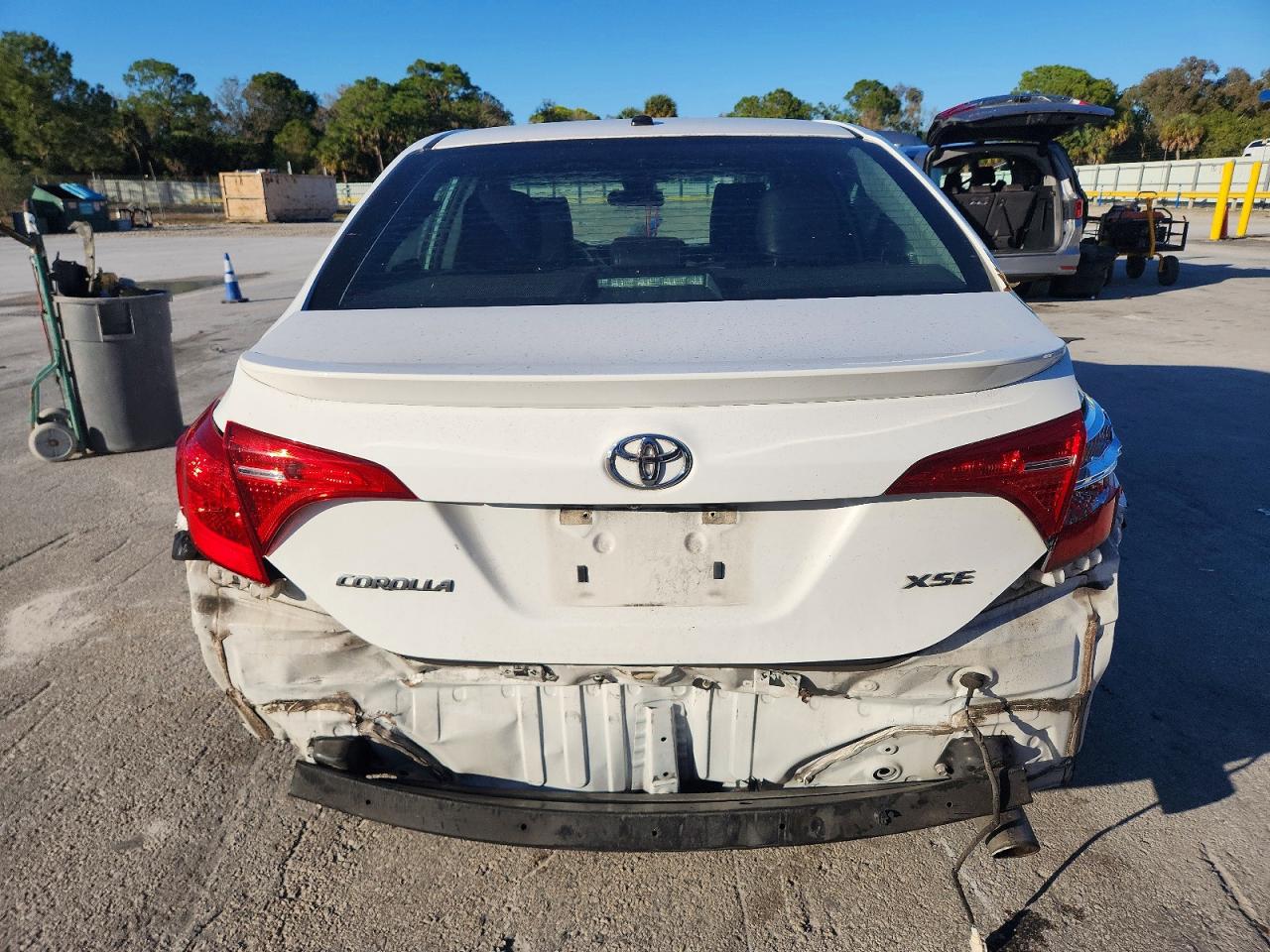 2018 TOYOTA COROLLA L photo 6