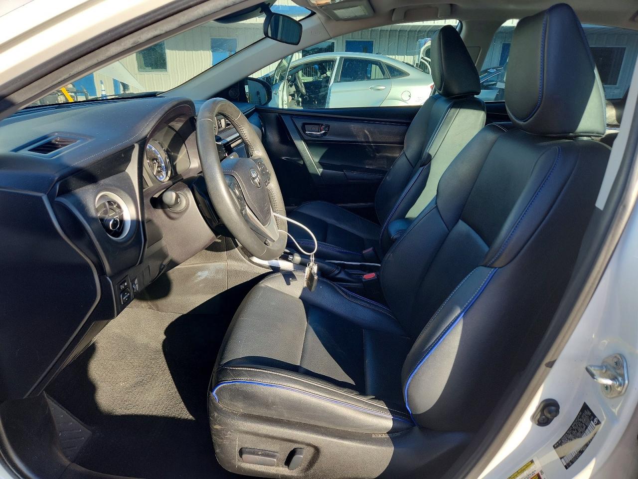 2018 TOYOTA COROLLA L photo 7