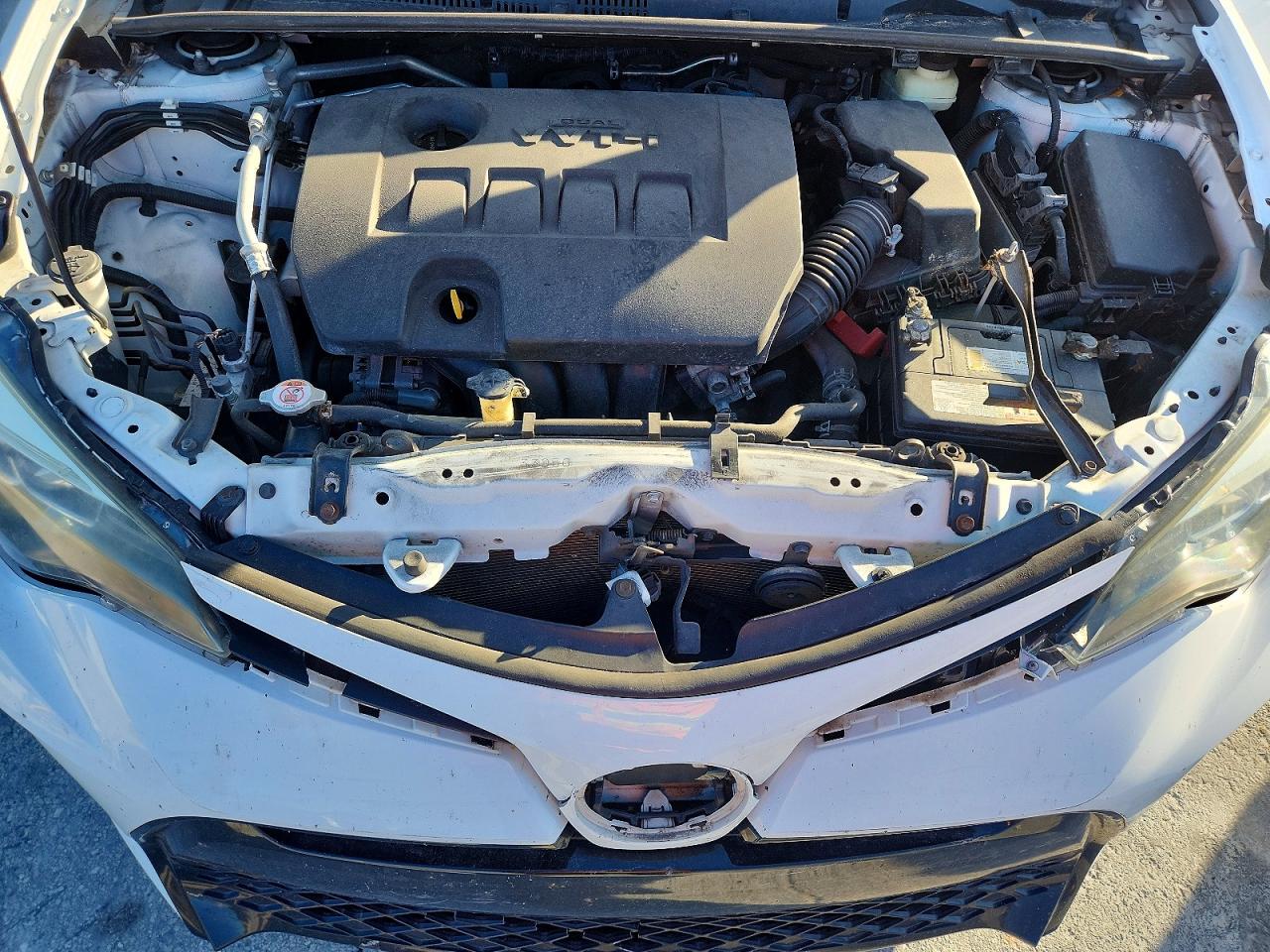 2018 TOYOTA COROLLA L photo 11