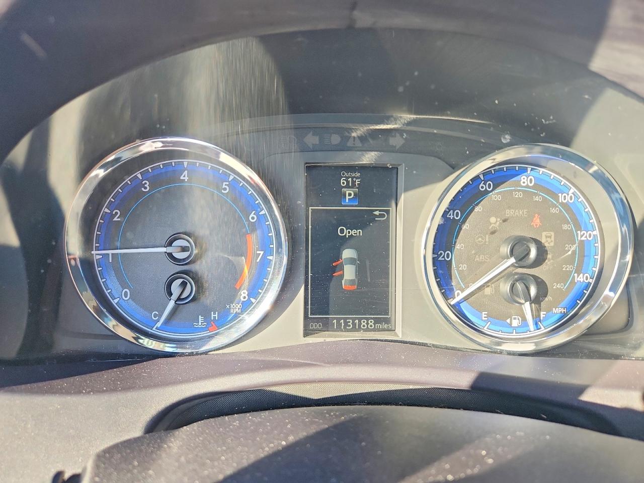 2018 TOYOTA COROLLA L photo 9