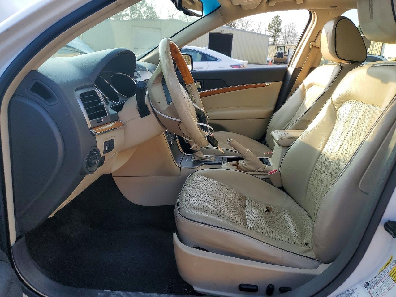 2010 LINCOLN MKZ photo 7