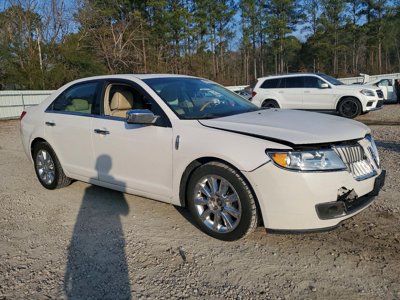 2010 LINCOLN MKZ photo 4