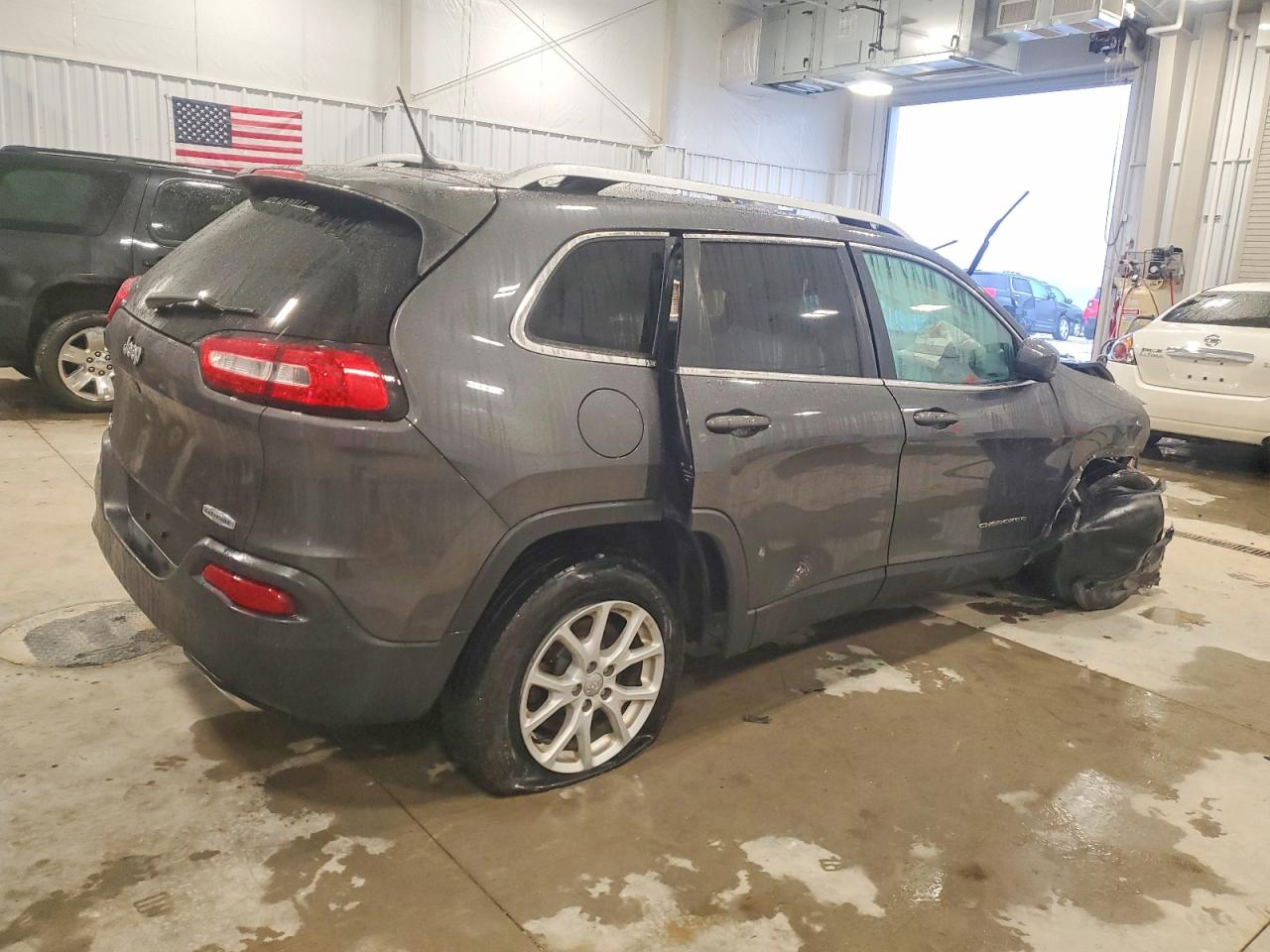 2015 JEEP CHEROKEE LATITUDE photo 5