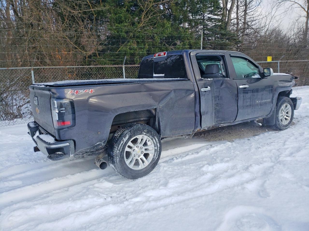 2014 CHEVROLET SILVERADO K1500 LT photo 3