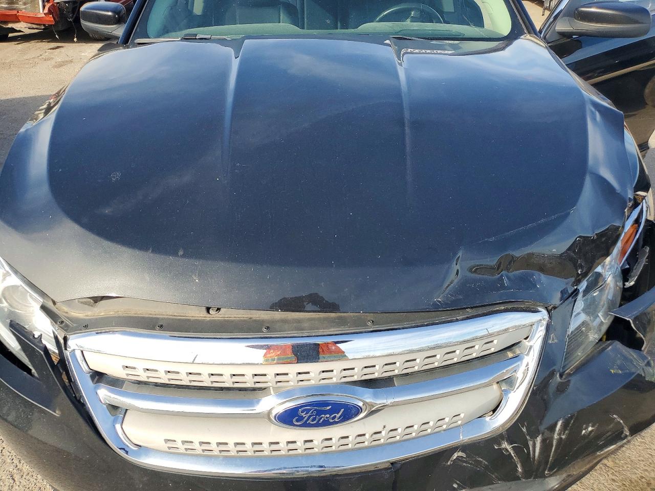 2011 FORD TAURUS SEL photo 11
