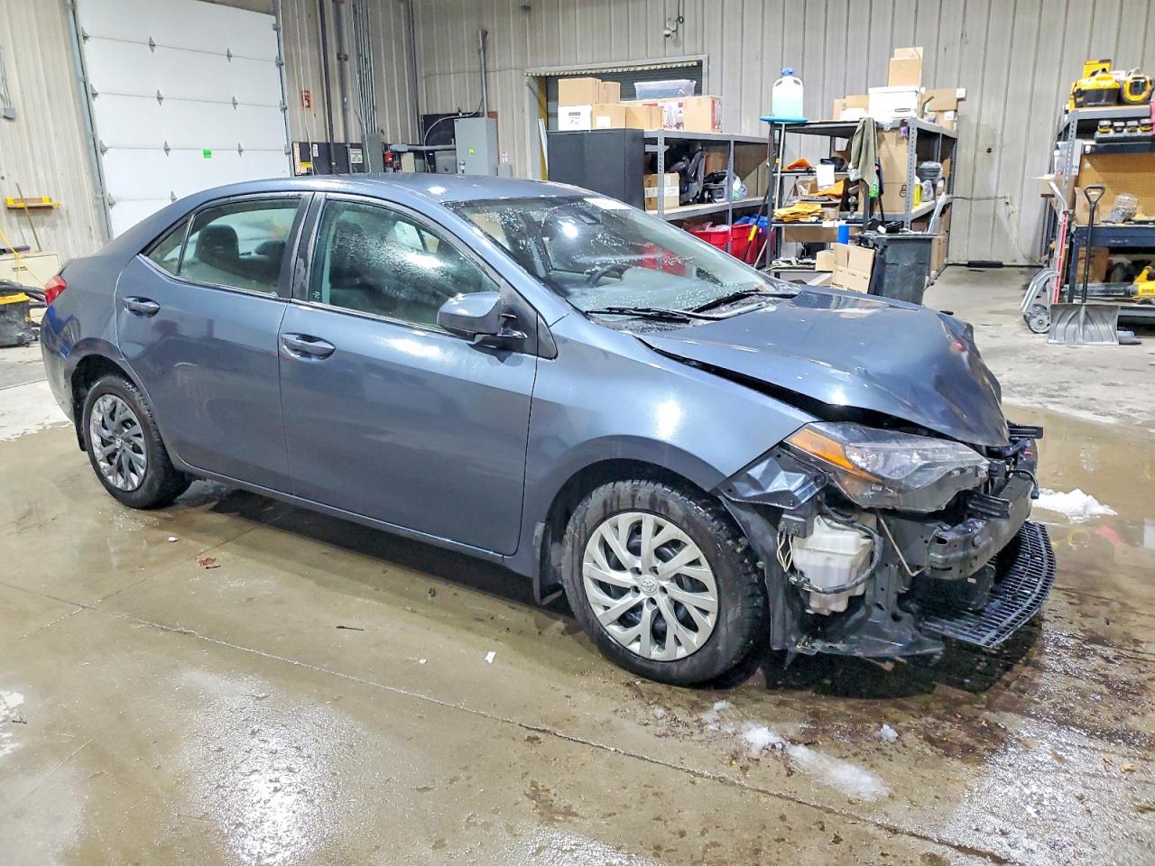 2017 TOYOTA COROLLA LE photo 4