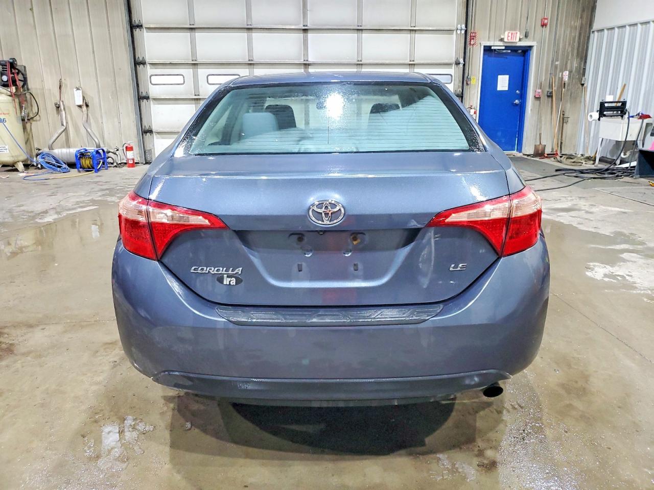 2017 TOYOTA COROLLA LE photo 6