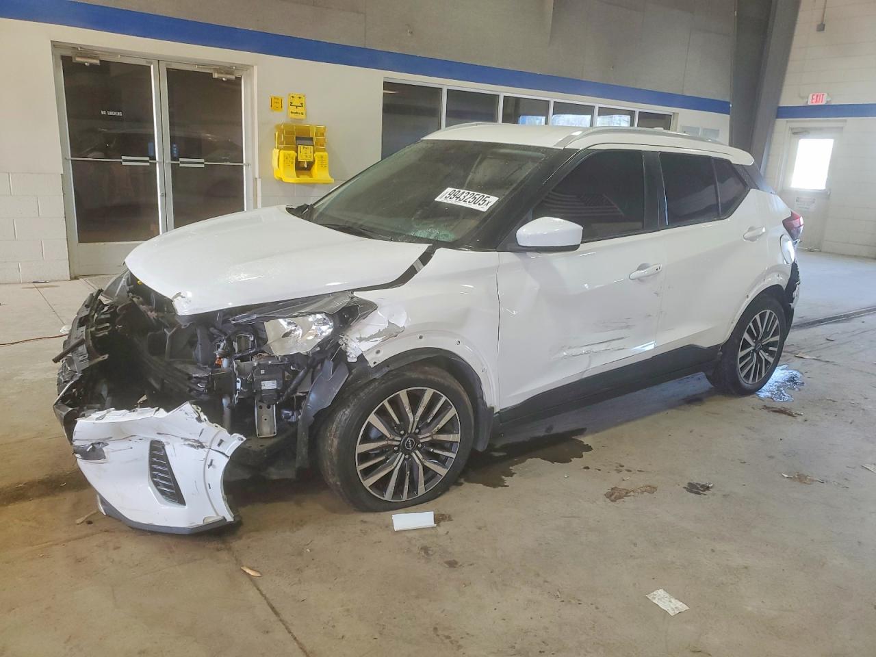 2023 NISSAN KICKS