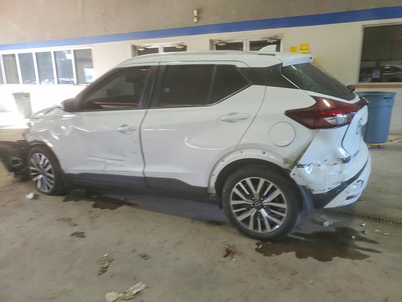 2023 NISSAN KICKS SV photo 2